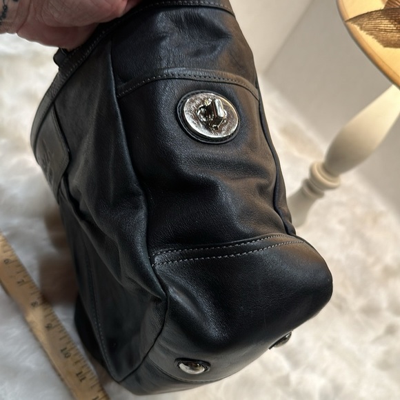 Coach GALLERY F13759 Black Leather Double Handle Satchel Handbag. Size … - Picture 8 of 8